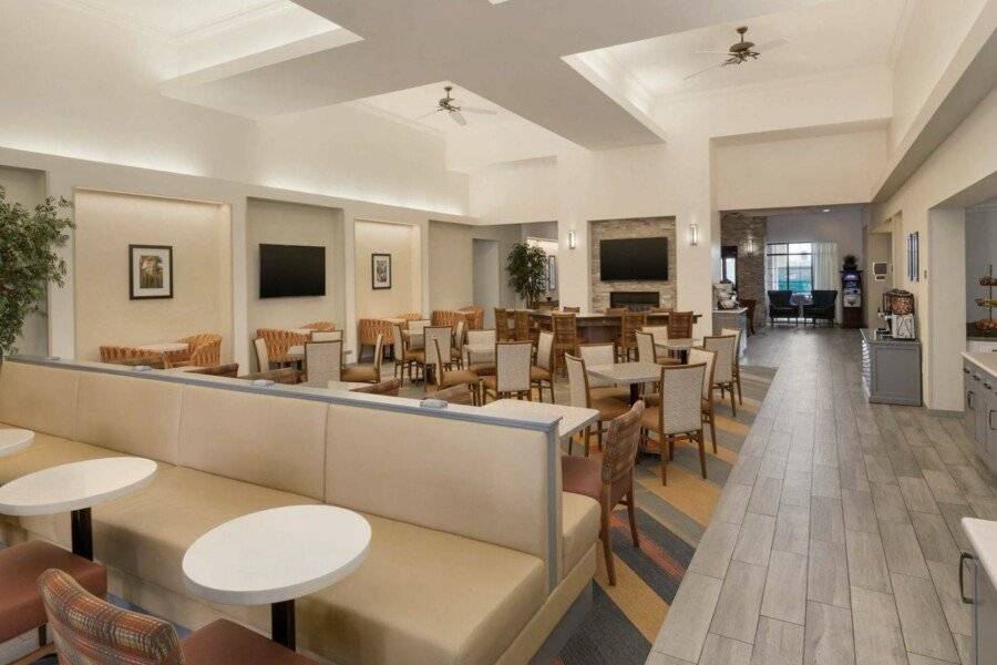 Homewood Suites by Hilton Airport restaurant,lobby