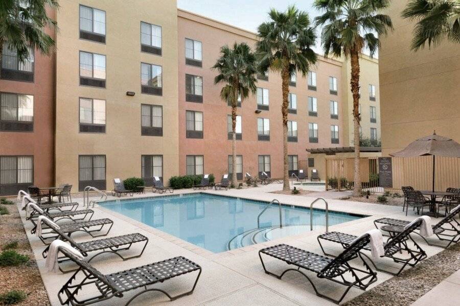 Homewood Suites by Hilton Airport outdoor pool