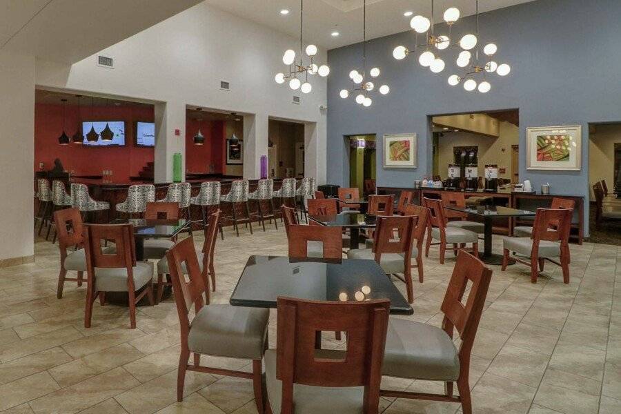 Hampton Inn Tropicana restaurant,lobby