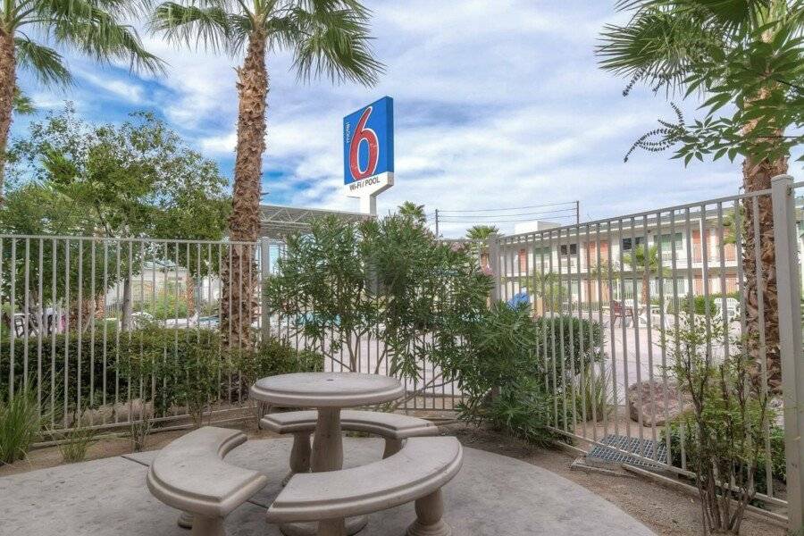 Motel 6-Las Vegas, NV - Tropicana 