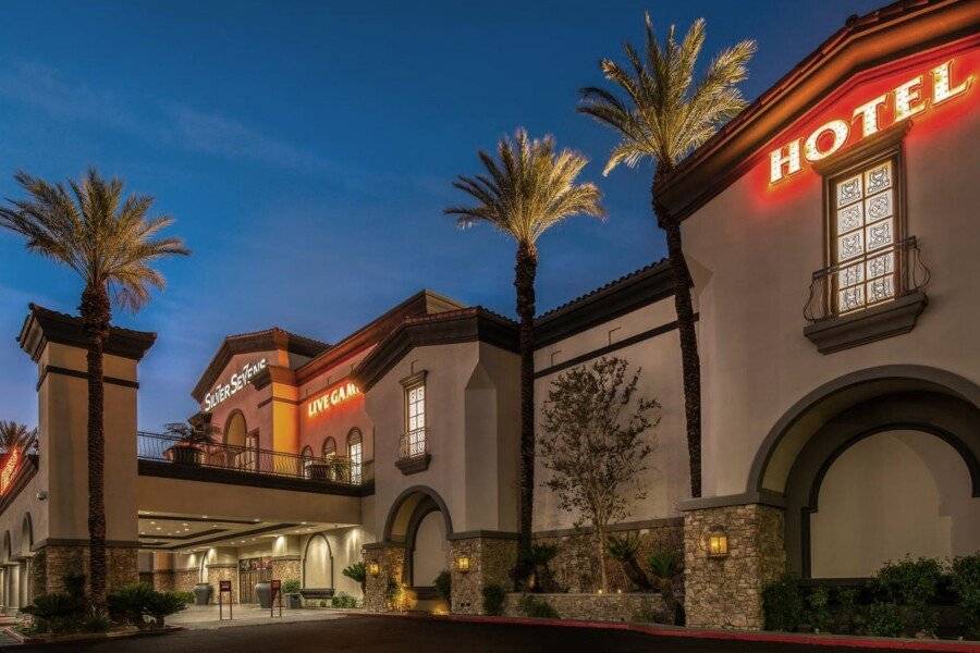 Silver Sevens Hotel & Casino facade, hotel facade