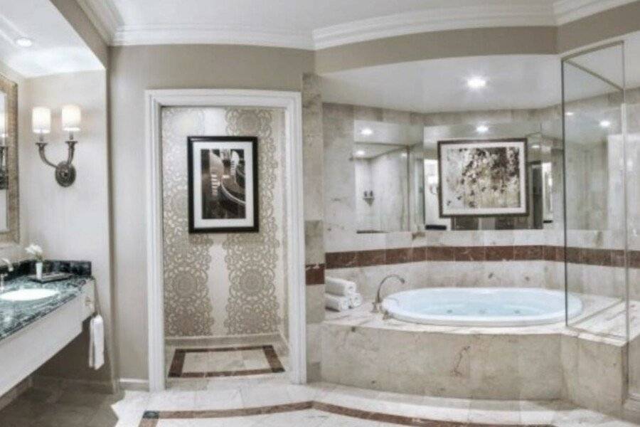 The Palazzo at The Venetian® bathtub,jacuzzi