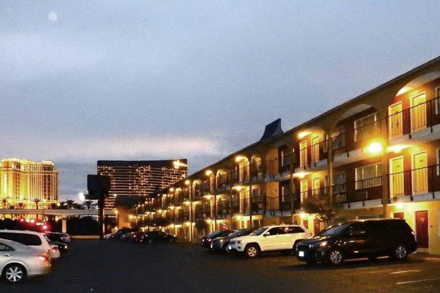 Mardi Gras Hotel & Casino , hotel facade, parking