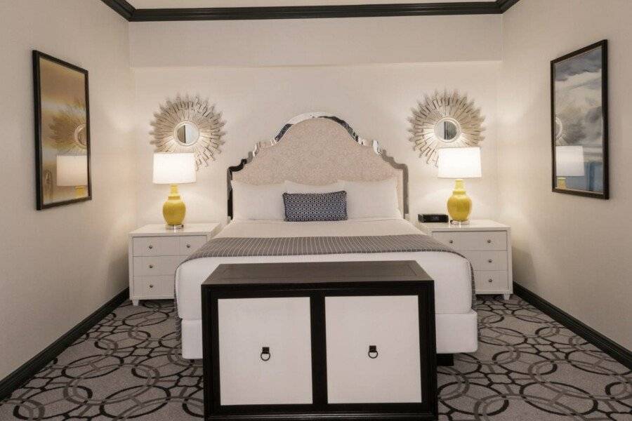 Paris Hotel & Casino hotel bedroom