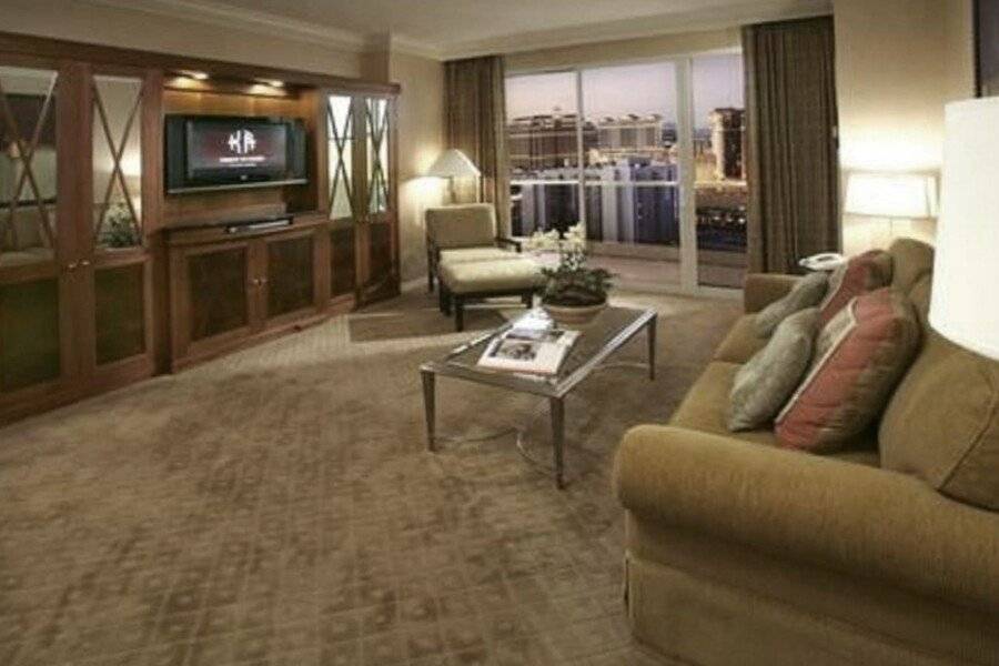 The Signature at MGM Grand - All Suites hotel bedroom