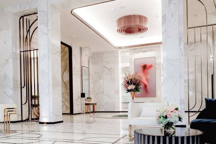 Waldorf Astoria lobby