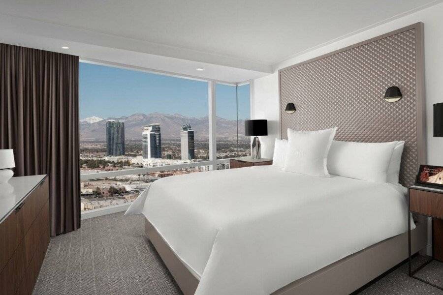 ARIA Resort & Casino hotel bedroom,ocean view