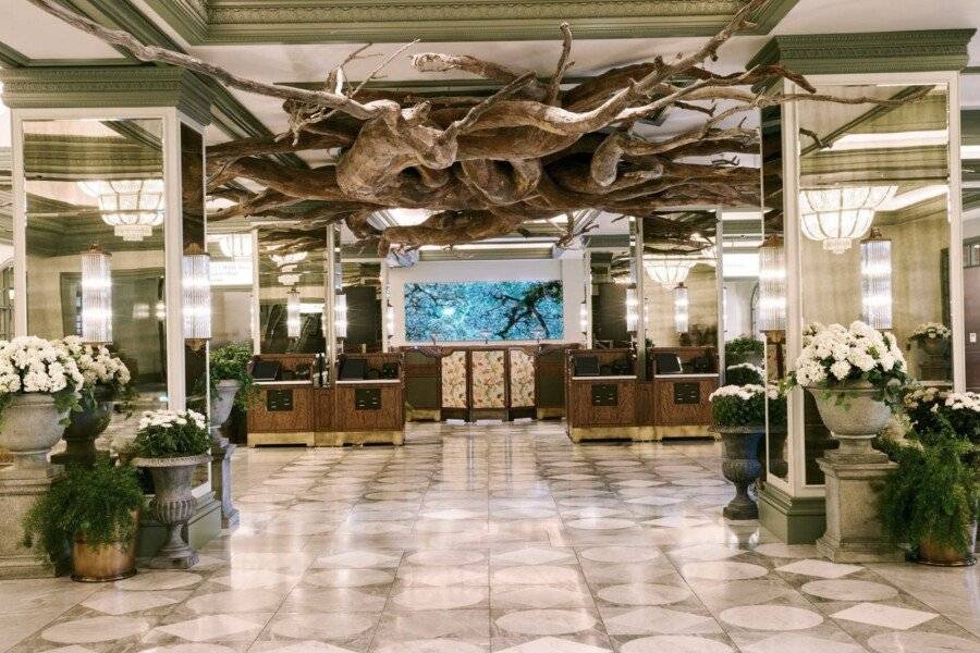 Park MGM lobby,