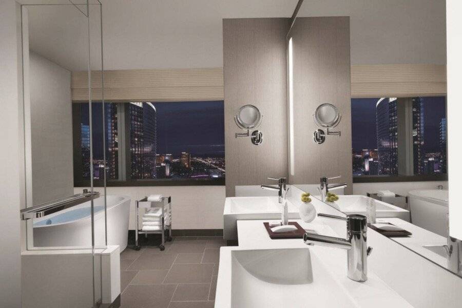 Vdara Hotel & Spa at ARIA bathtub