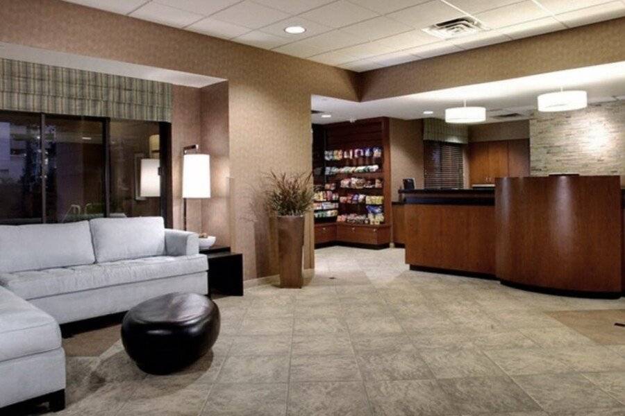 The Carriage House lobby,front desk