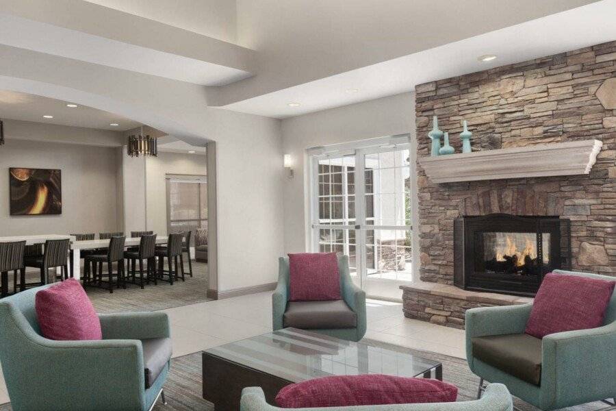 Residence Inn By Marriott Stadium Area lobby