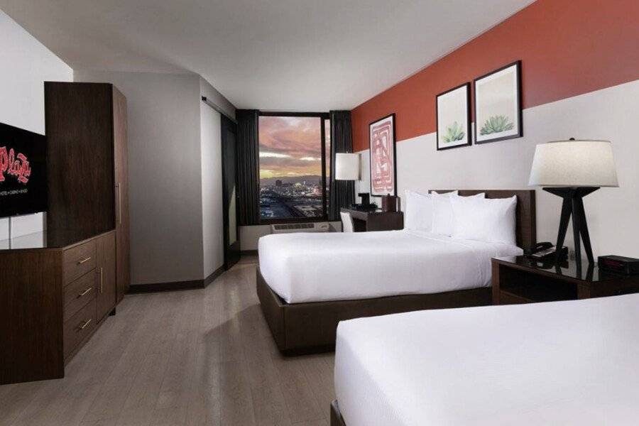 Plaza Hotel & Casino hotel bedroom