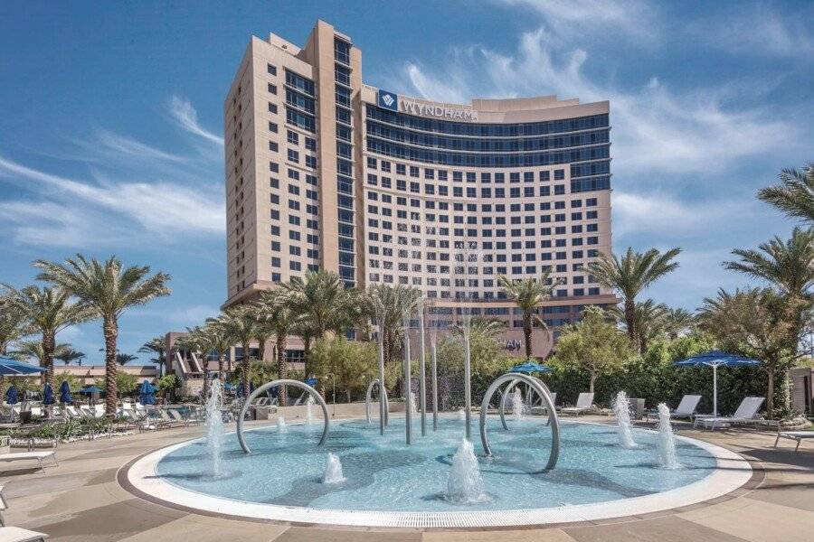 Club Wyndham Desert Blue facade,outdoor pool