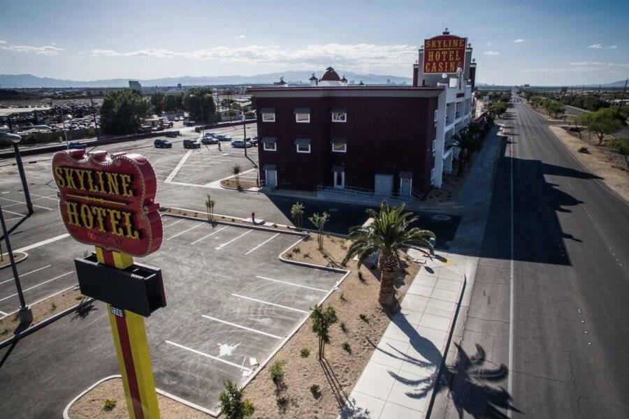 Skyline Hotel and Casino ,hotel facade