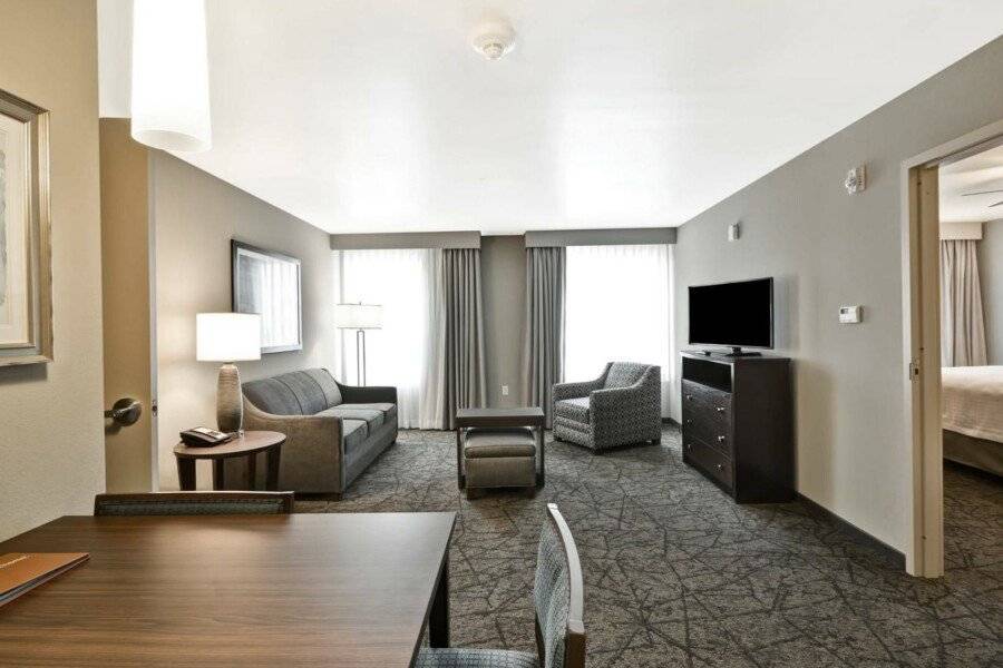 Homewood Suites By Hilton City Center hotel bedroom