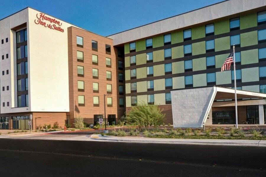 Home2 Suites by Hilton Convention Center - No Resort Fee facade