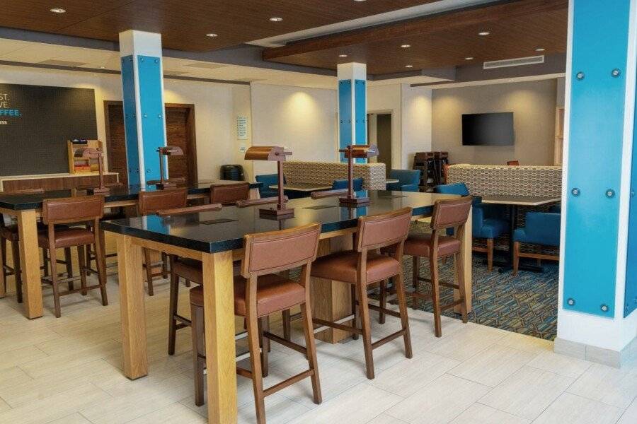 Holiday Inn Express & Suites - - E Tropicana, an IHG Hotel ,restaurant,lobby