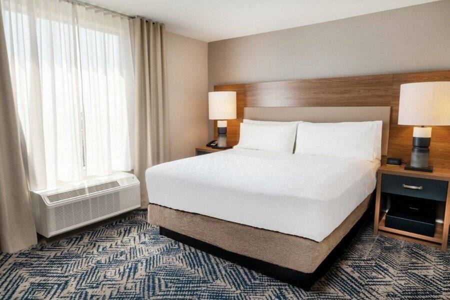 Candlewood Suites - - E Tropicana, an IHG Hotel hotel bedroom