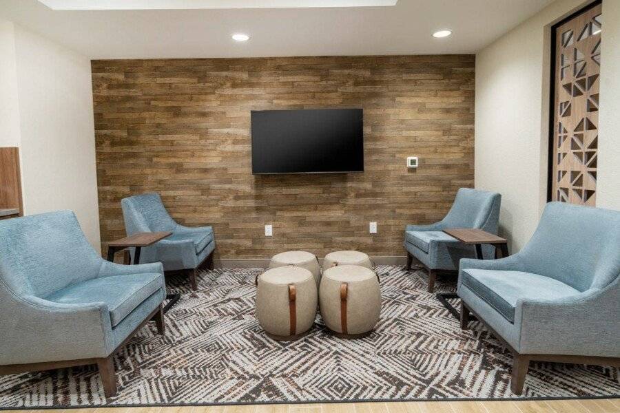 Candlewood Suites - - E Tropicana, an IHG Hotel lobby