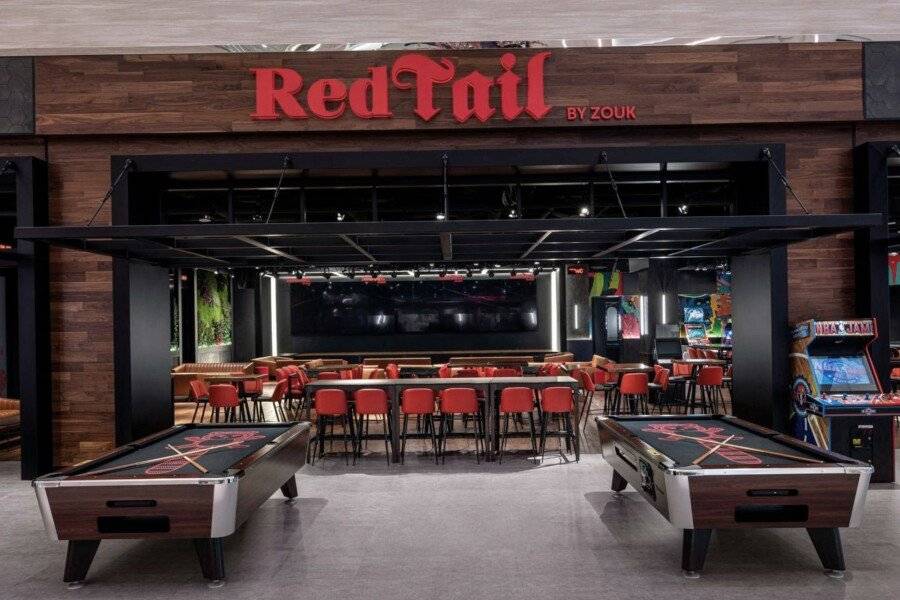 Crockfords, LXR Hotels & Resorts at Resorts World bar, restaurant, entertainment