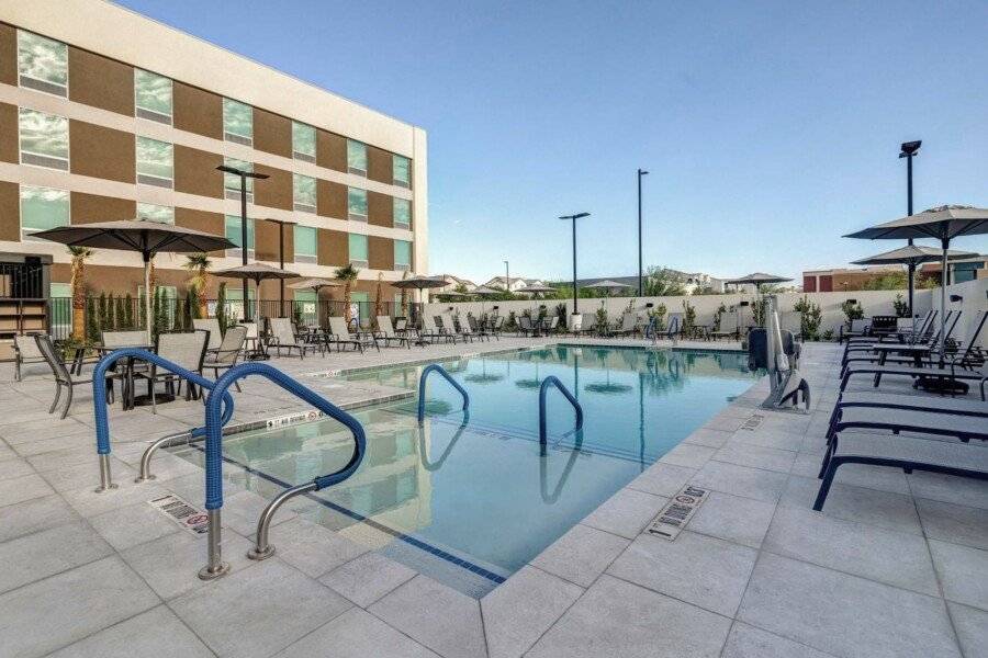 Home2 Suites By Hilton Northwest outdoor pool