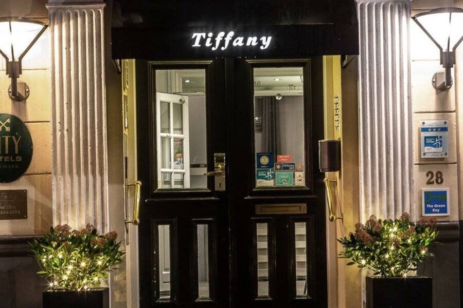 Hotel Tiffany facade