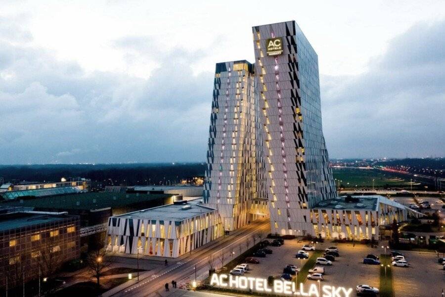 AC Hotel by Marriott Bella Sky facade