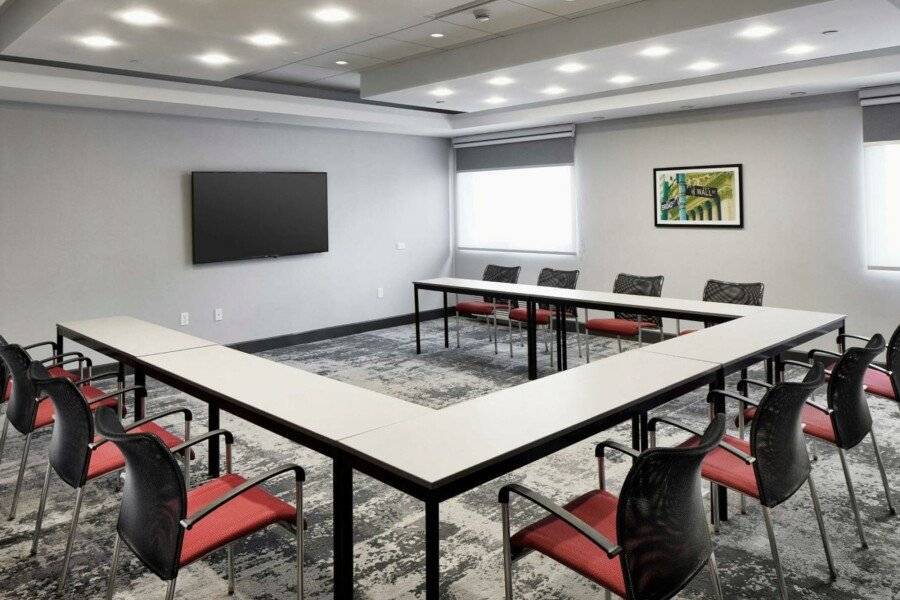 Hampton Inn Airport conference room,meeting room