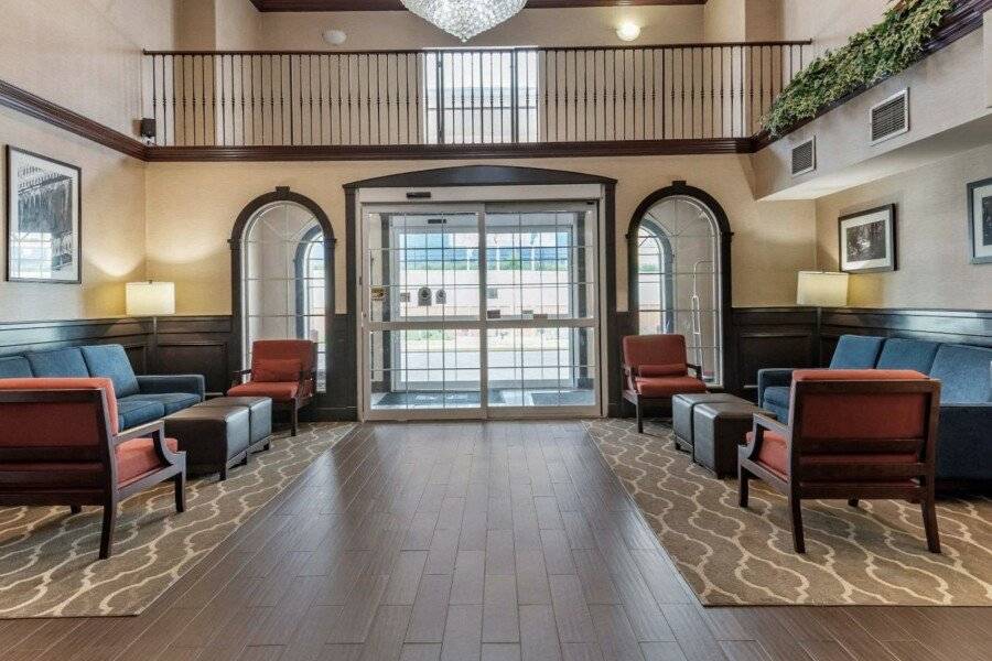 Comfort Suites - Harrison lobby