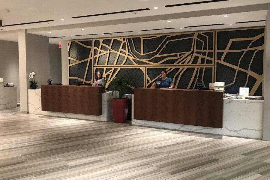 DoubleTree by Hilton Hotel Airport lobby,front desk