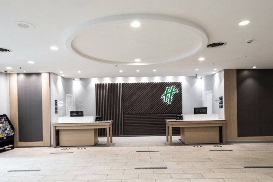 Holiday Inn International Airport front desk, lobby