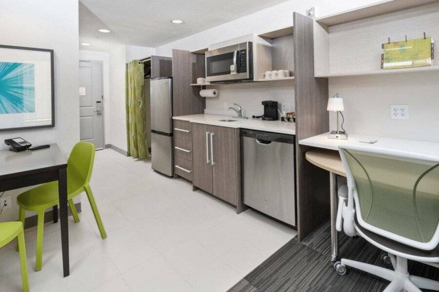 Home2 Suites By Hilton Newark Airport kitchen, hotel bedroom