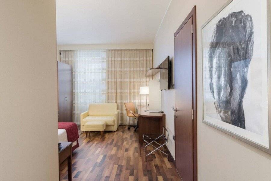 Courtyard by Marriott Venice Airport hotel bedroom