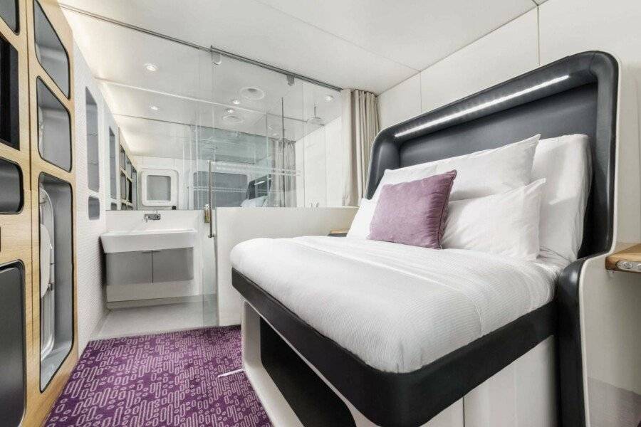 YOTELAIR London Gatwick Airport hotel bedroom