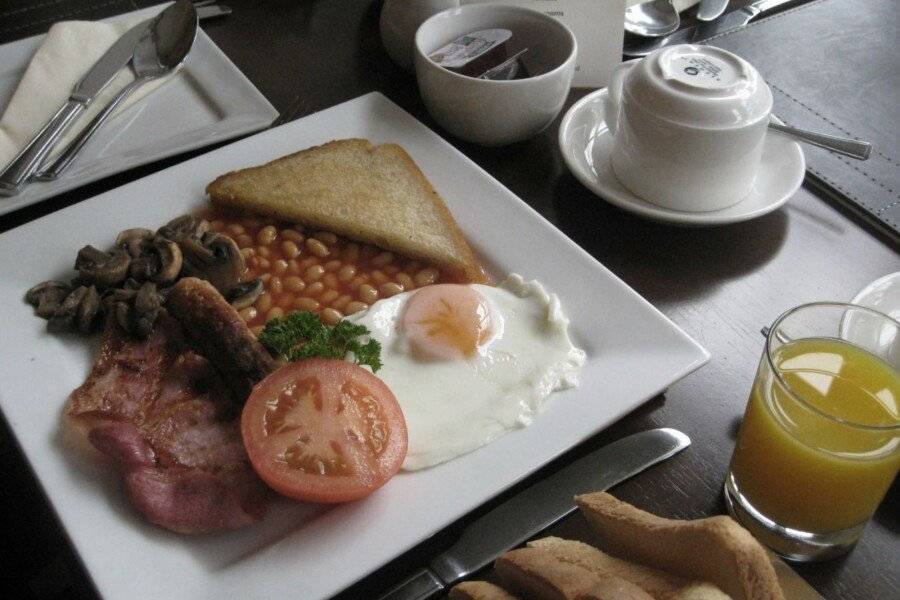 Corner House Hotel breakfast