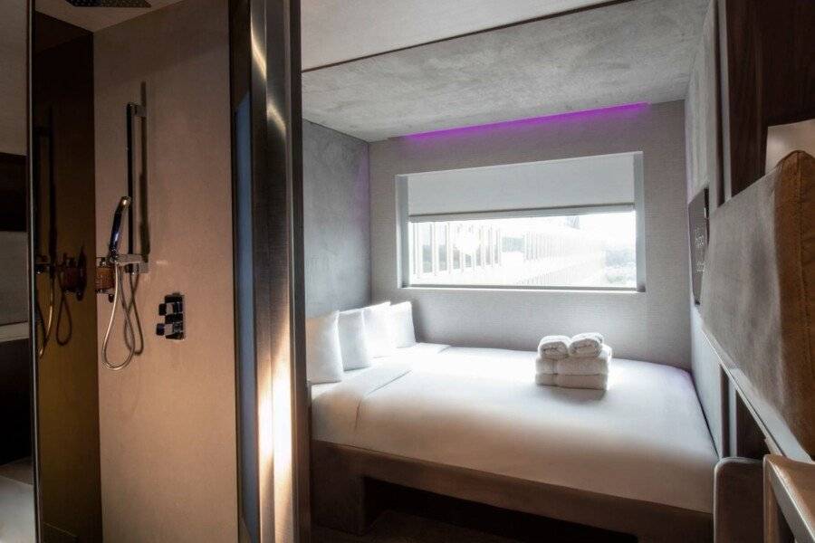 Bloc Hotel London Gatwick Airport hotel bedroom