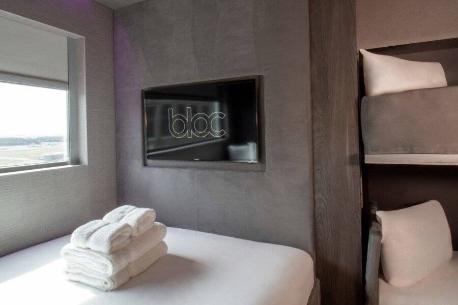 Bloc Hotel London Gatwick Airport hotel bedroom