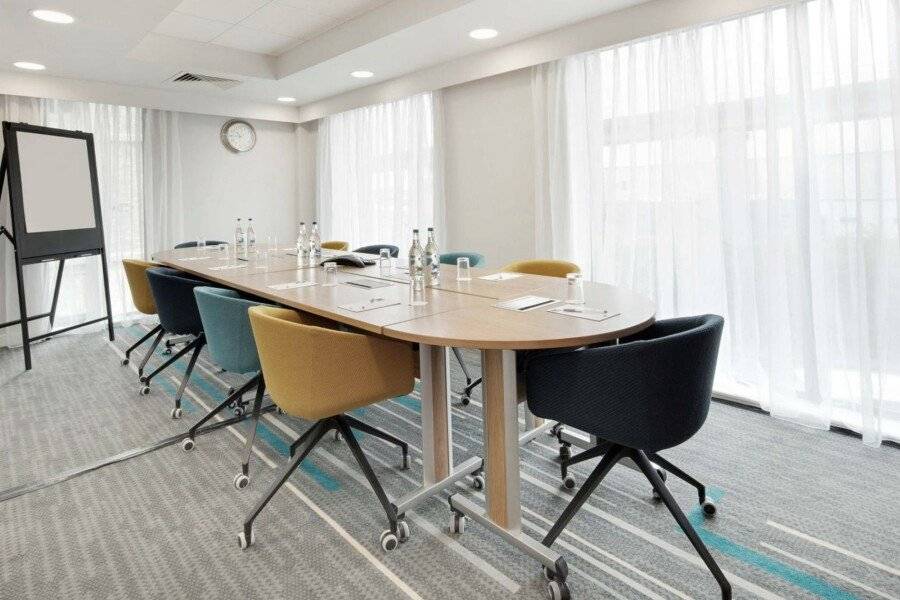 Hampton By Hilton Docklands conference room,meeting room