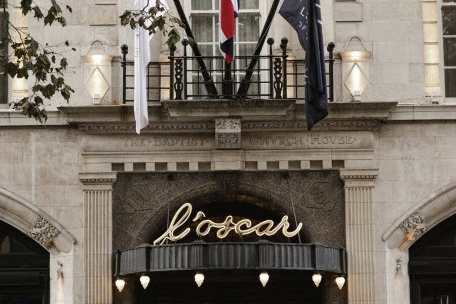 L'oscar London facade