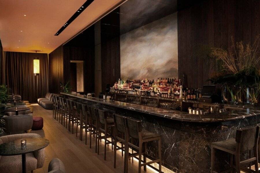 Pan Pacific bar