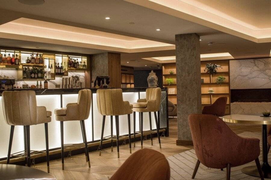 Middle Eight - Covent Garden - Preferred Hotels and Resorts bar