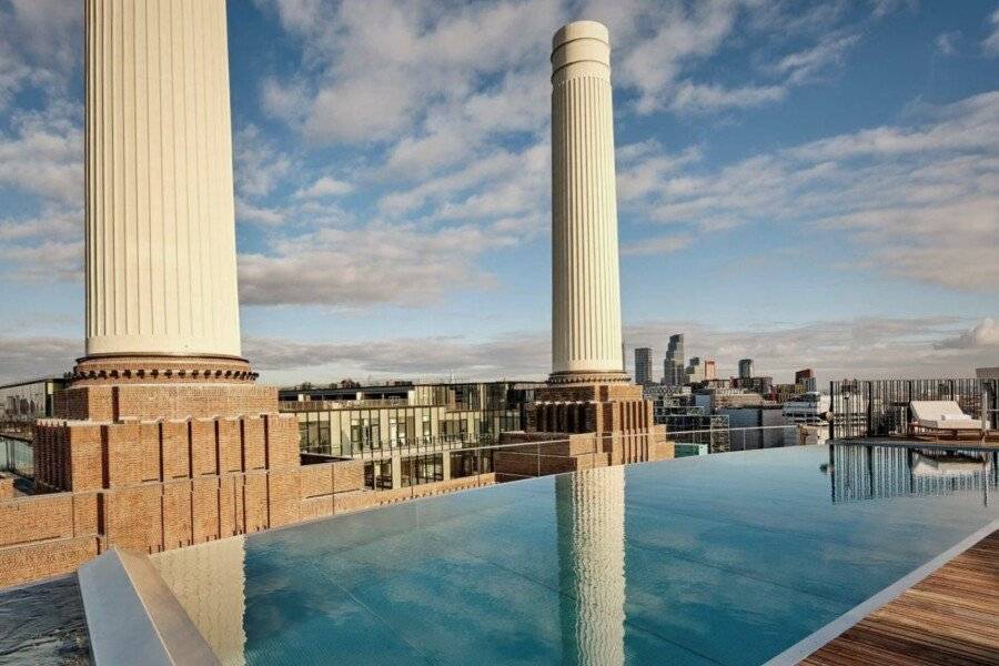 art'otel Battersea Power Station, Powered by Radisson Hotels rooftop pool,infinity pool,ocean view