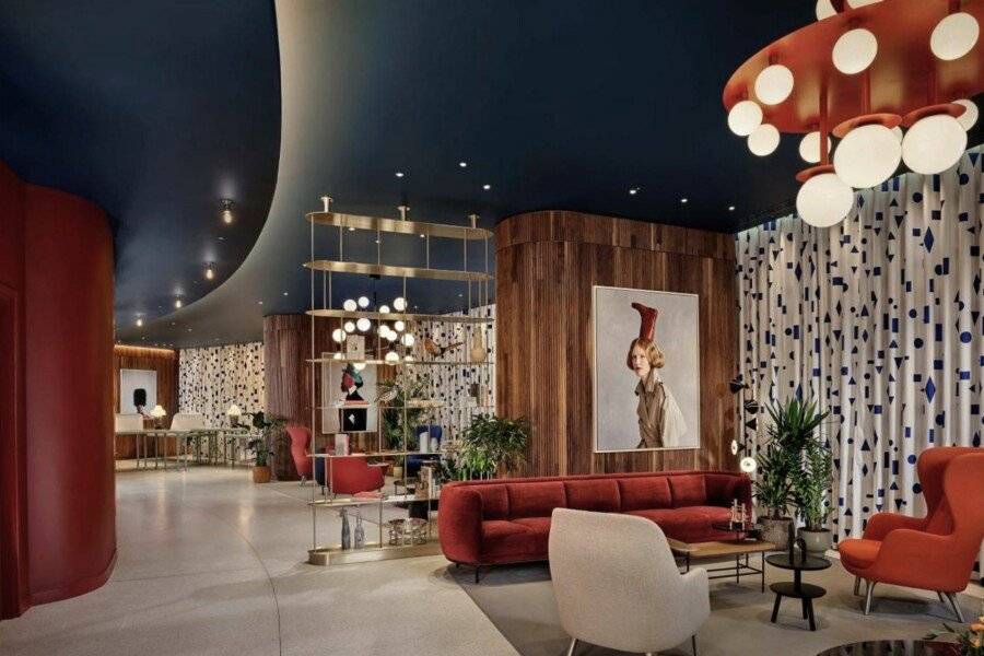 art'otel Battersea Power Station, Powered by Radisson Hotels lobby