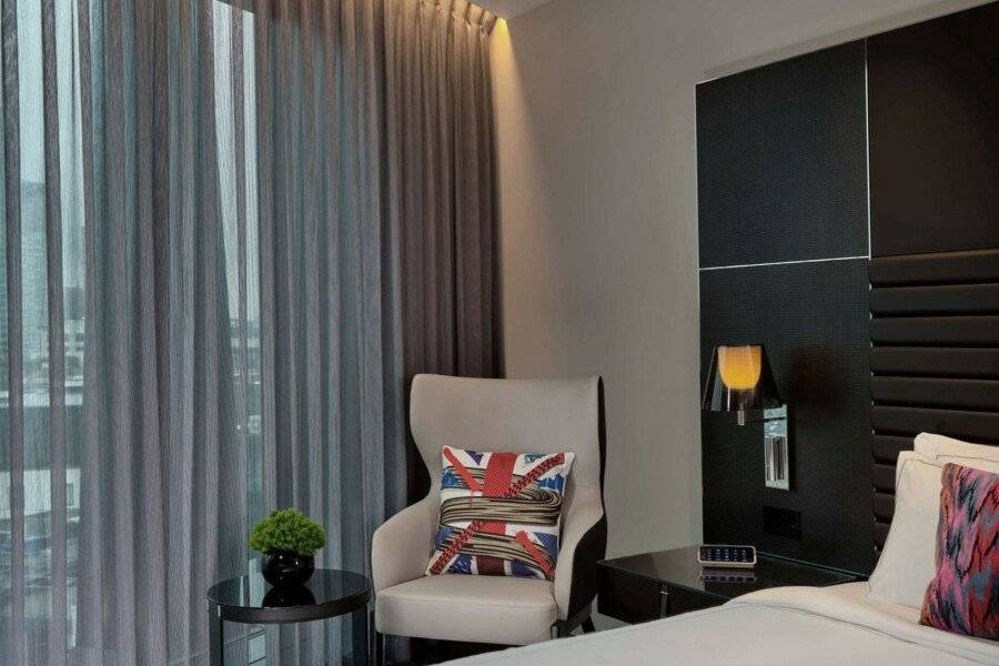 art'otel Hoxton hotel bedroom