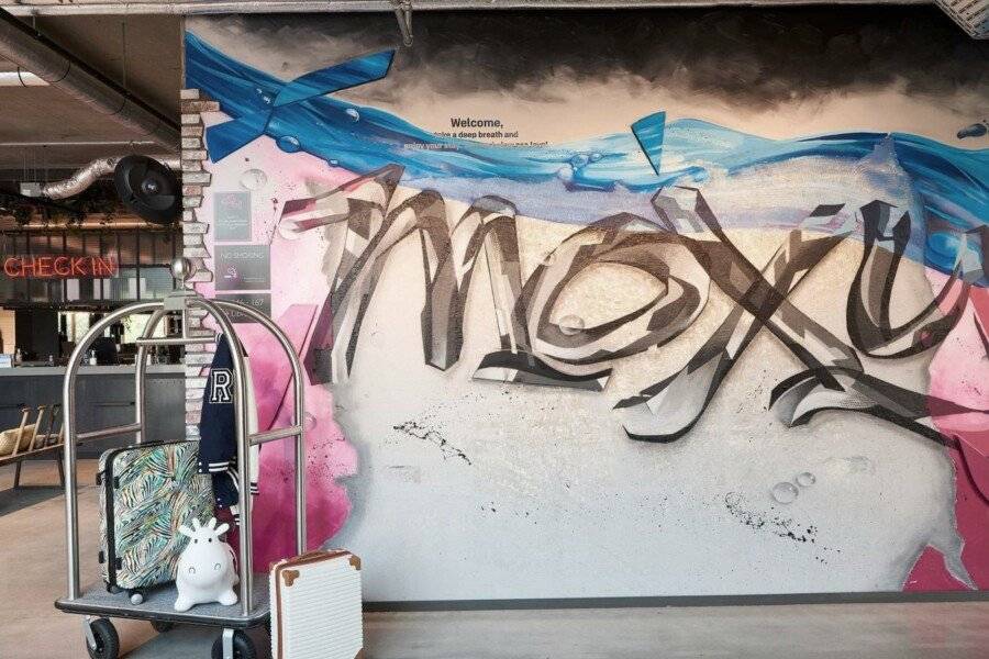 Moxy Amsterdam Schiphol Airport 