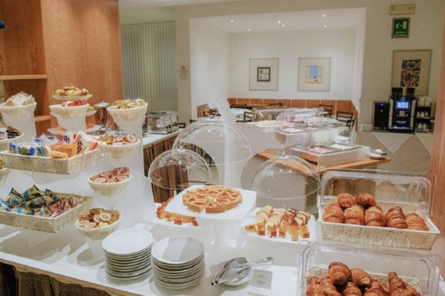 Cardano Hotel Malpensa breakfast