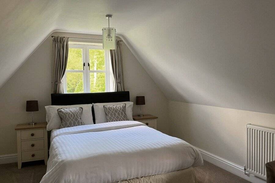 The Cottage Guest House hotel bedroom