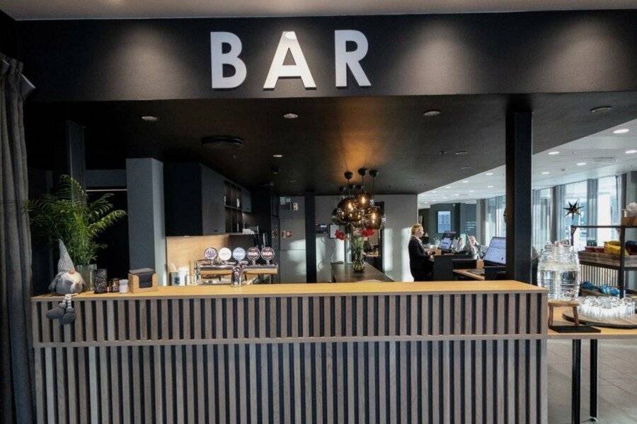 Best Western Plus Oslo Airport bar