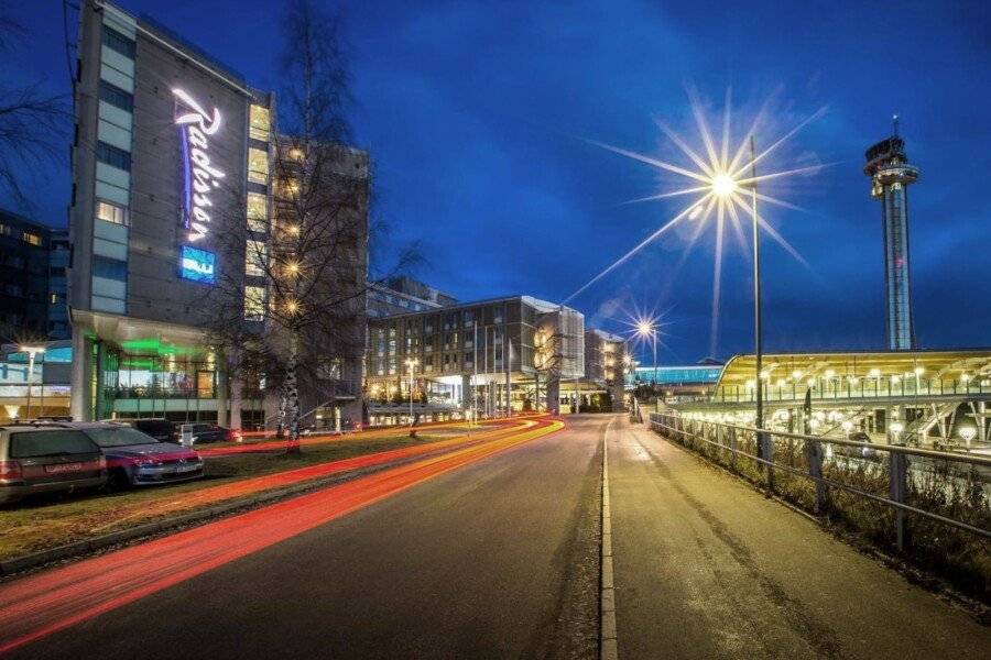 Radisson Blu Airport Hotel, Oslo facade