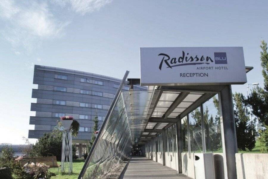 Radisson Blu Airport Hotel, Oslo ,hotel facade